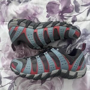 NWOT Merrell Hiking Shoes with Vibram Sole - Size 10